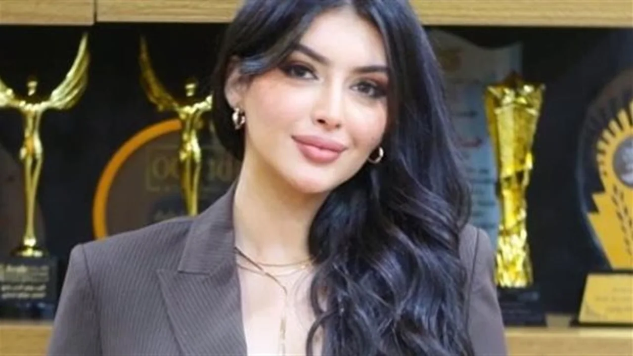 التمثيل علم.. سارة بركة تكشف أسرار الانضباط بالفن